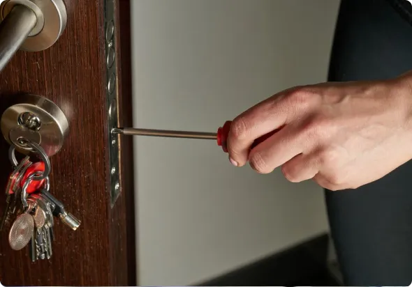 Ausgesperrt ? Schlüsseldienst4u hilft innerhalb 30 Minuten !